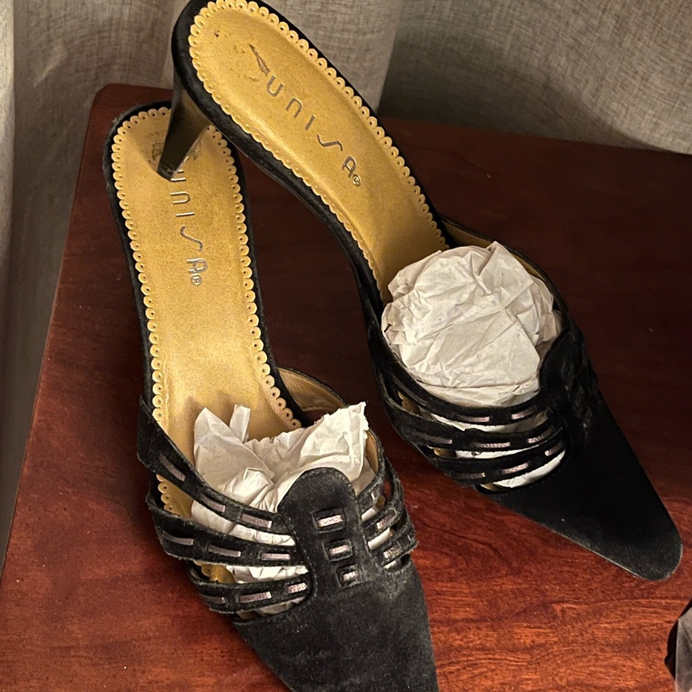 Unisa Black Women's Suede Mules